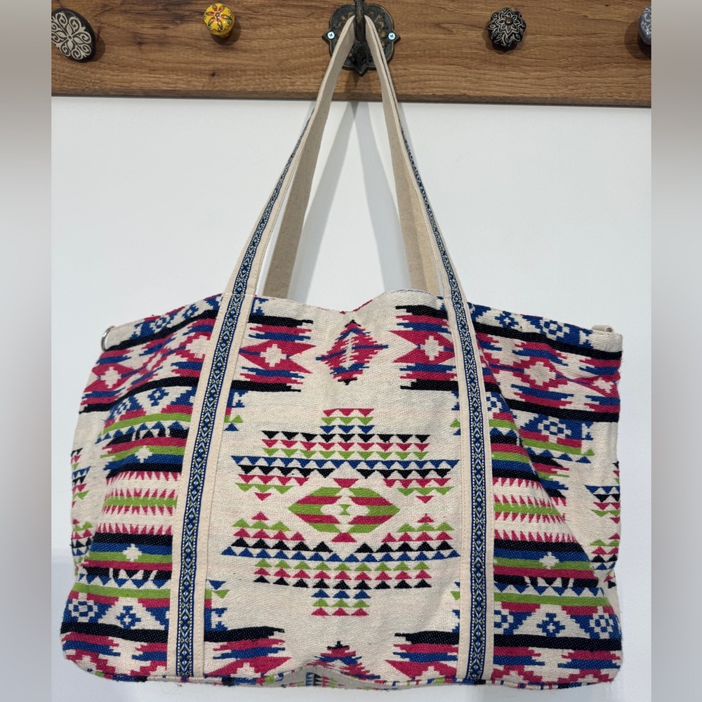 America & Beyond Hand Beaded Boho Tote Bag NWT Tribal Pom Pom Large Weekender - Picture 3 of 16